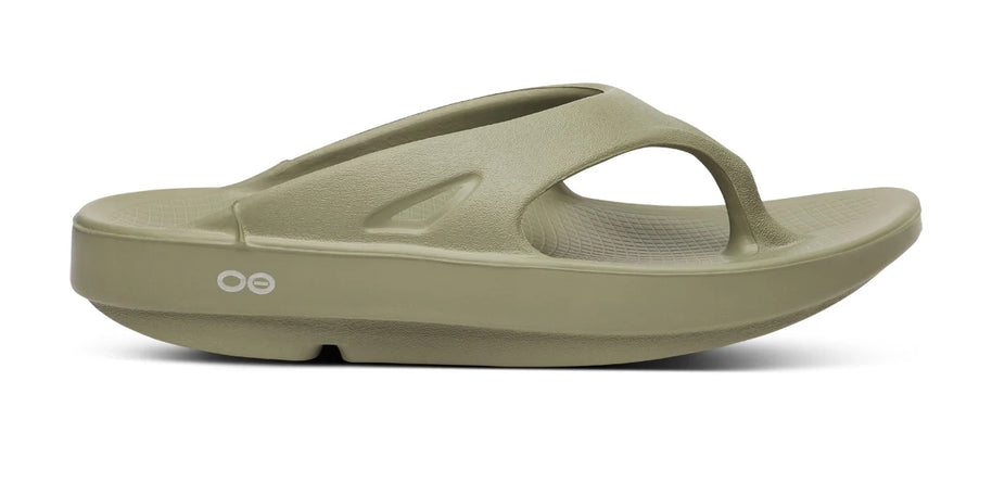 OOriginal - Unisex by Oofos in olive green with OOfoam recovery technology, lightweight slides for comfort and post-run recovery