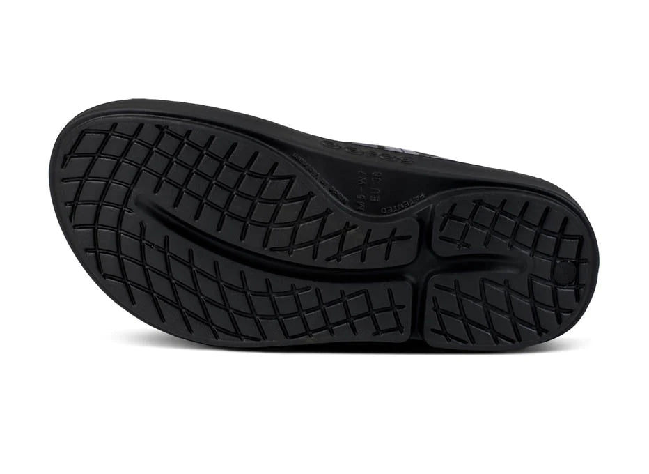 OOriginal - Unisex by Oofos in black featuring OOfoam recovery technology and durable sole for comfort and post-run recovery slides