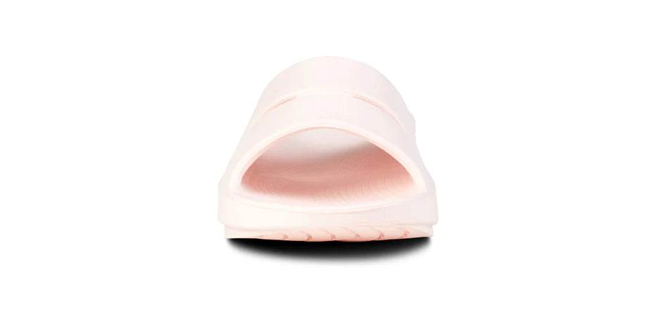 OOahh - Unisex by Oofos in light pink with OOfoam strap for enhanced support and impact absorption, ideal for recovery and casual wear