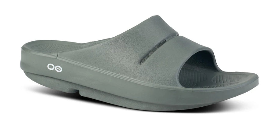 OOahh - Unisex by Oofos in grey with agile OOfoam strap for support, impact absorption, and comfort in casual and recovery wear