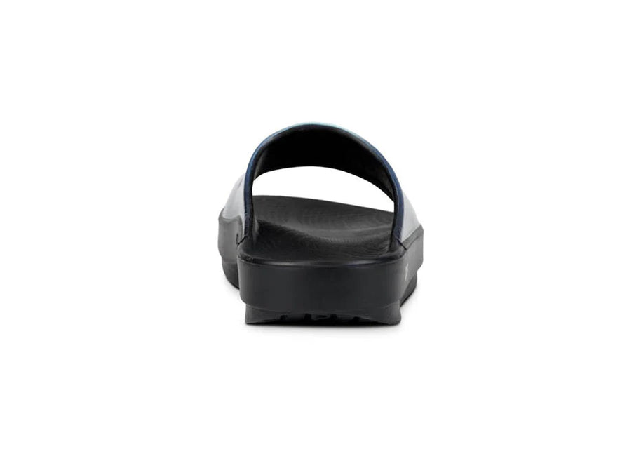 OOahh Luxe - Women by Oofos in black with agile OOfoam strap for support and comfort, lightweight slides ideal for recovery and casual wear