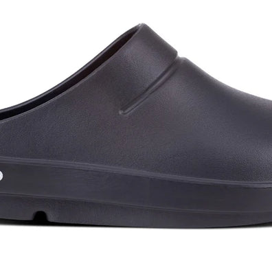 OOcloog - Unisex by Oofos in black, versatile clog with OOfoam technology for impact absorption and all-day comfort.