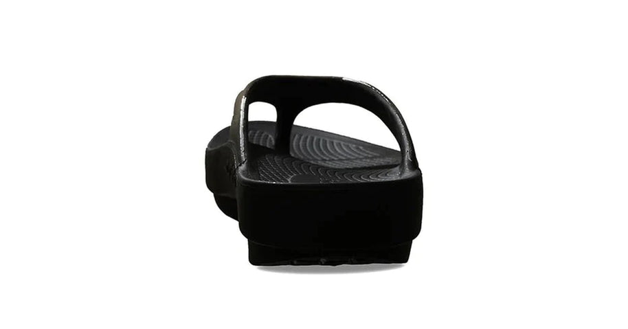 OOlala Luxe - Women by Oofos in black with patented OOfoam footbed, streamlined sandal for all-day comfort and stylish casual wear