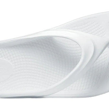 OOlala - Women by Oofos in white with patented OOfoam for impact absorption, lightweight slide sandal ideal for casual wear