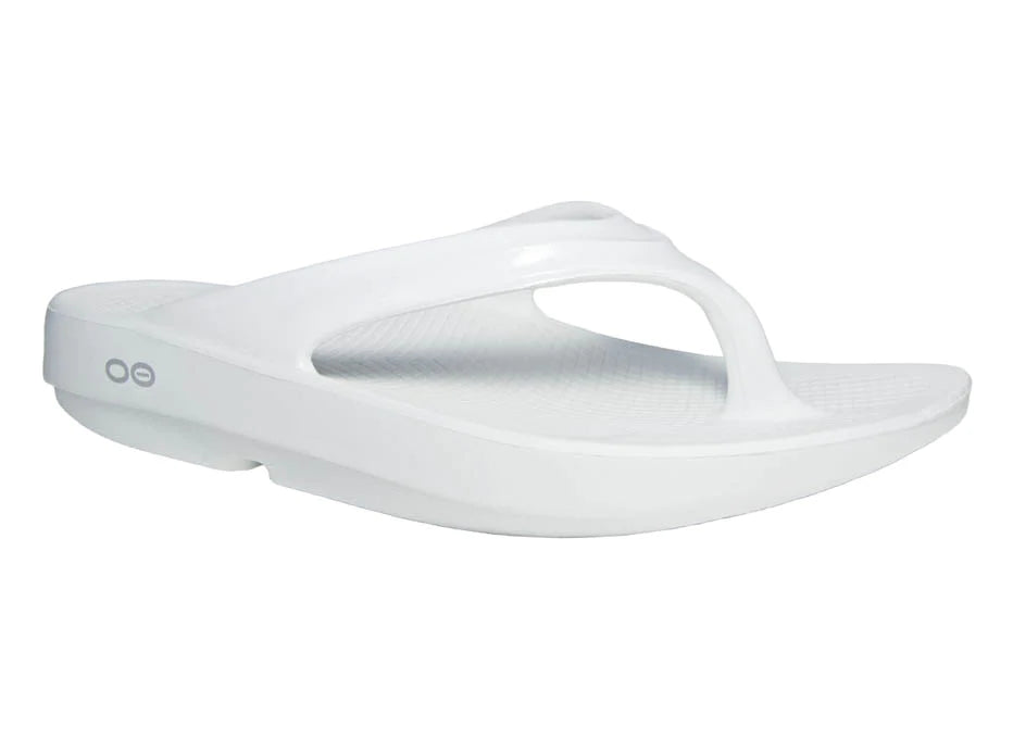 OOlala - Women by Oofos in white, lightweight sandal with patented OOfoam absorbing 37% more impact, ideal for day or night wear