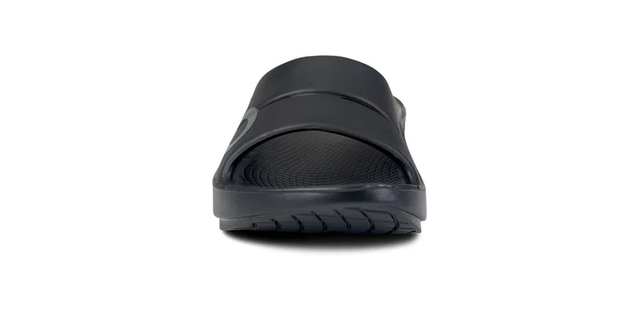 OOahh Sport - Unisex by Oofos in black with agile OOfoam strap for added support and comfort, ideal for recovery and casual wear