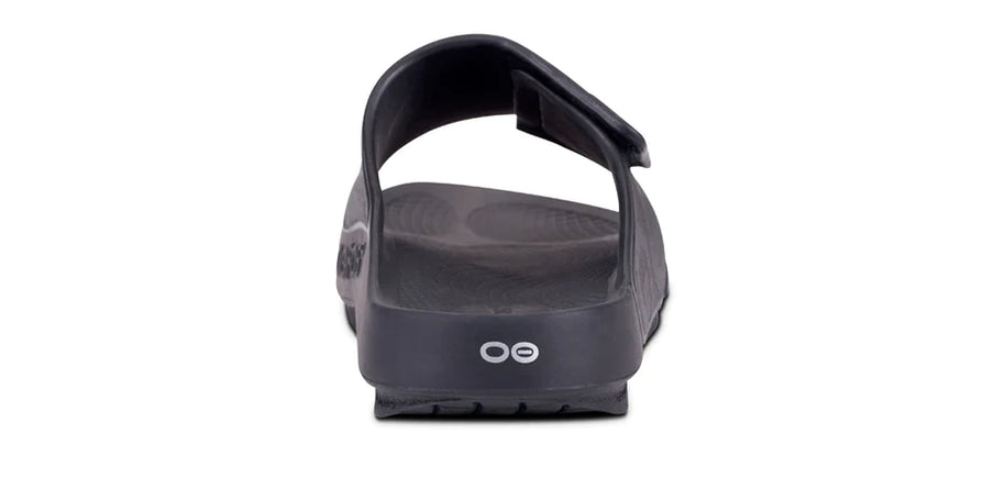 OOahh Sport Flex - Unisex by Oofos in black with adjustable OOfoam™ strap for support and comfort, ideal for recovery and casual wear