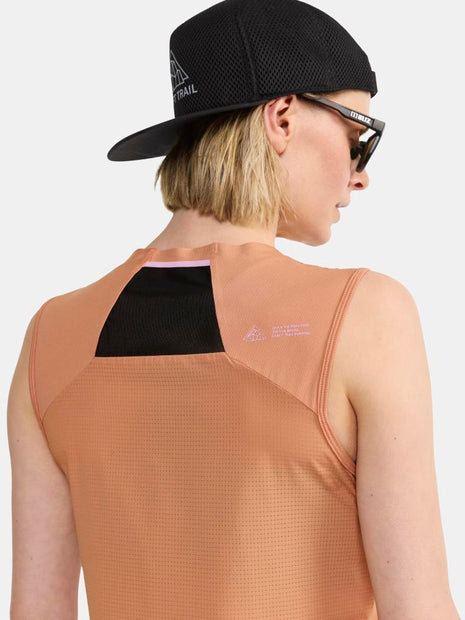 PRO Trail Singlet - Women by Craft in terracotta with jacquard-knit ripstop fabric, designed for high-intensity trail running and ventilation
