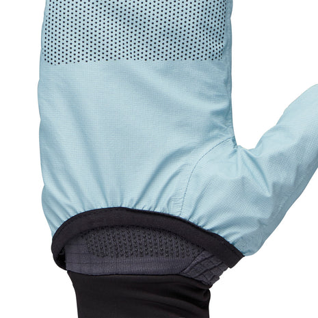 Gridtech Storm Hood Gloves by Black Diamond in light blue with thermal grid fleece, breathable and moisture-wicking for cold weather use