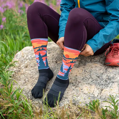 Artist Designed Trail Midweight Crew (Claire Van Winkle) - Women