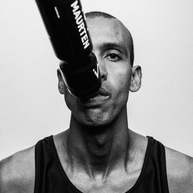 Drink Mix 160 by Maurten in black bottle with white logo, energy drink mix for hydration and carbs before during after running
