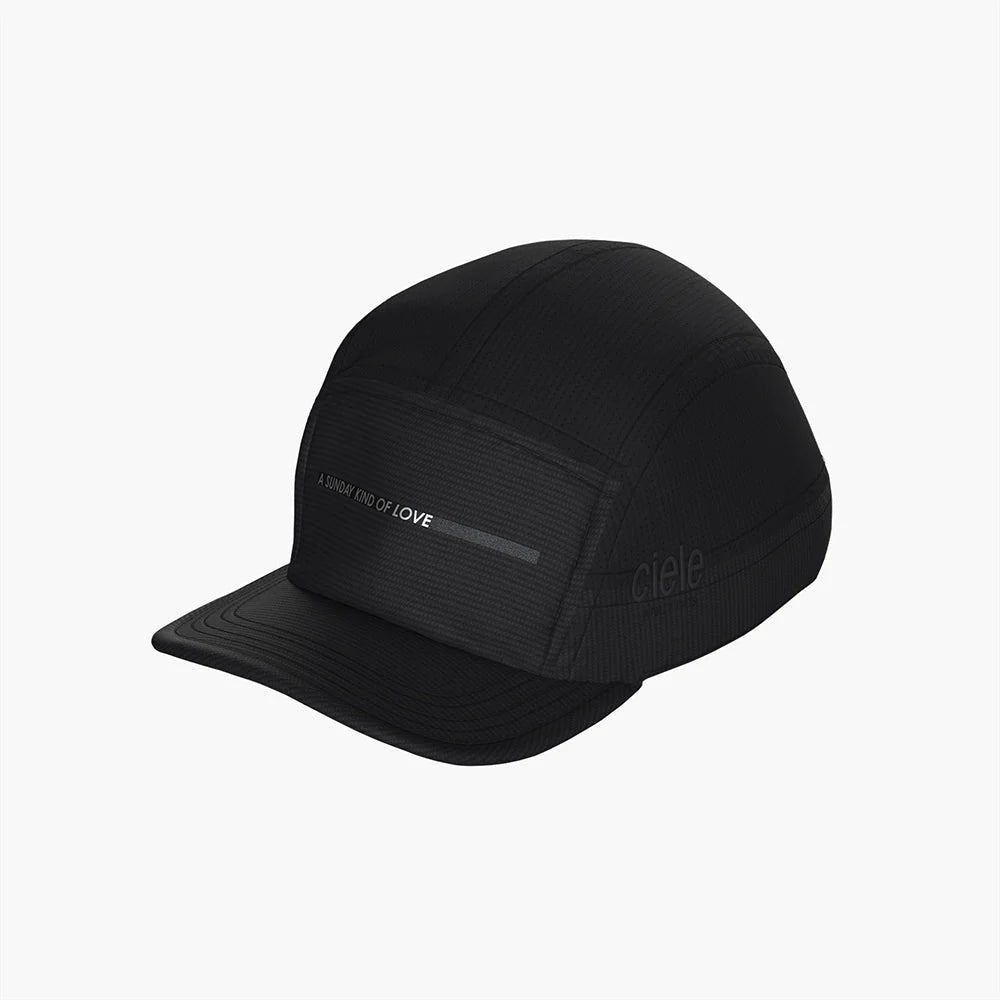 ALZCap Carbon SC - Sunday Love by Ciele in black with embedded carbon fibres, COOLmatic|EXP for temperature control and odour resistance, designed for long Sunday runs