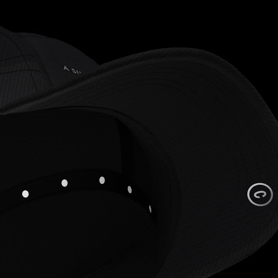 ALZCap Carbon SC - Sunday Love by Ciele in black with embedded carbon fibers for temperature regulation and odor control, ideal for long runs