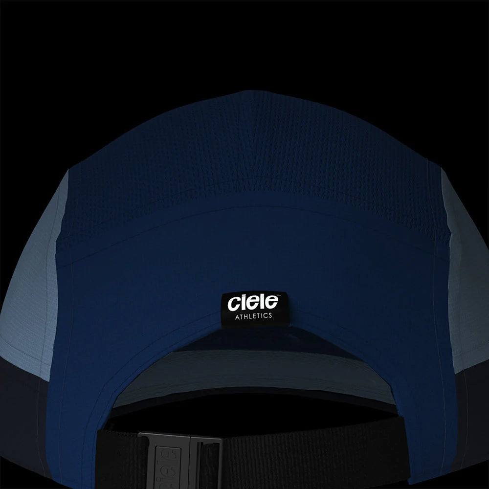 GOCap SC - C Plus Box by Ciele in navy and light grey with SOFTcurve brim for long distance comfort, running and outdoor use