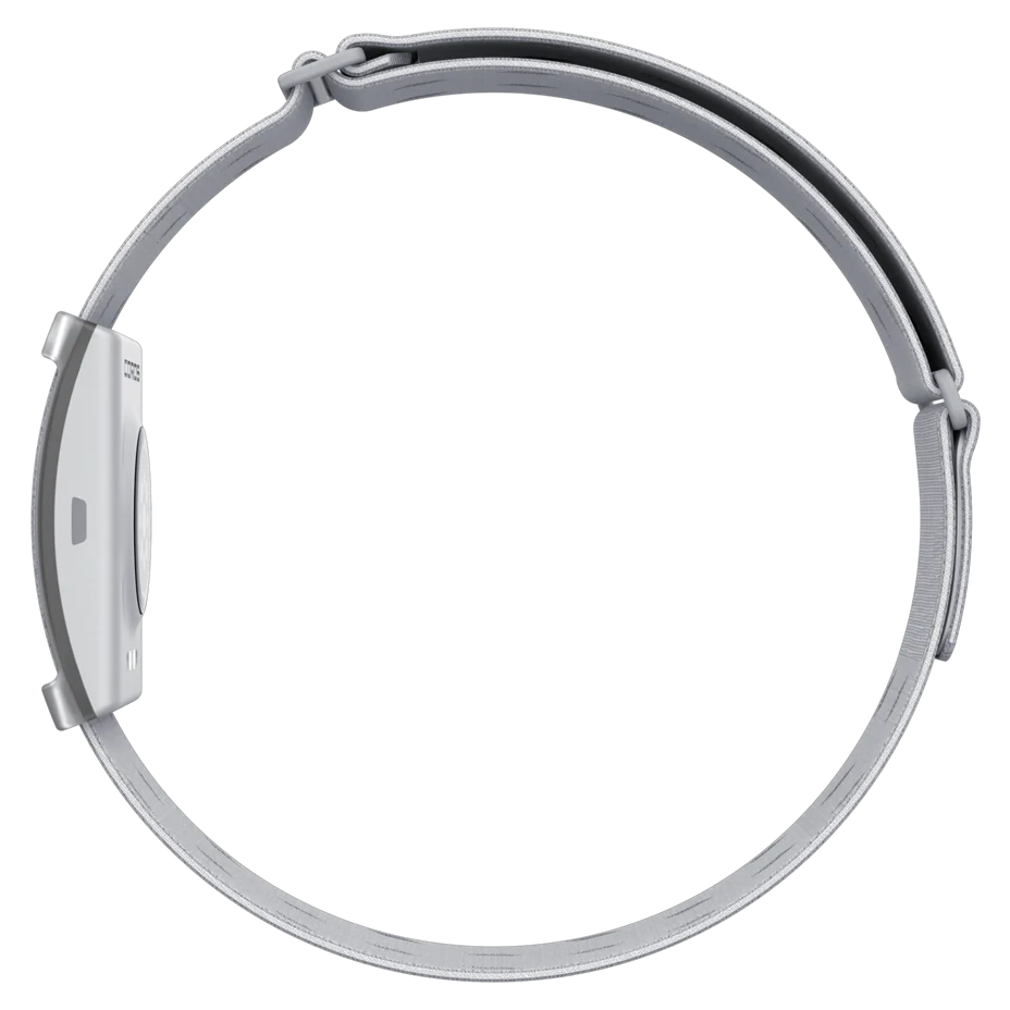 Heart Rate Monitor by Coros in light grey with adjustable strap, Bluetooth-enabled for accurate long-lasting heart rate tracking during workouts