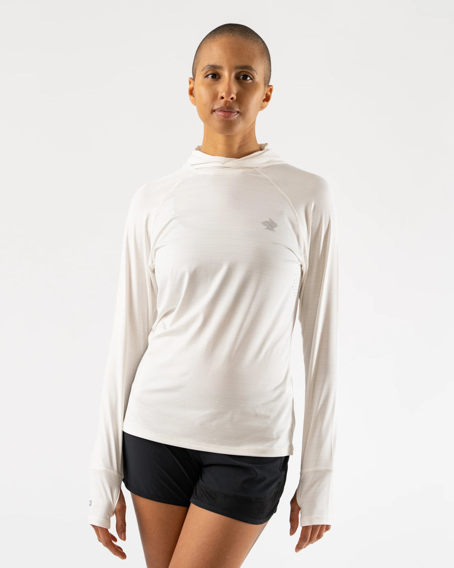 UPF Deflector 2.0 - Women by Rabbit in light beige, lightweight sun-protective top with UPF 50 and laser-cut ventilation, ideal for sensitive skin and outdoor running