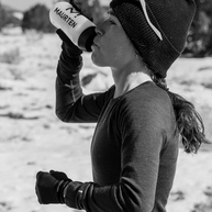 Drink Mix 320 Caf 100 by Maurten in white bottle, caffeine and hydration mix for endurance running in cold weather Canada