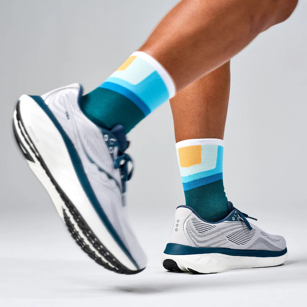 Feetures Elite Light Cushion Mini-Crew Socks