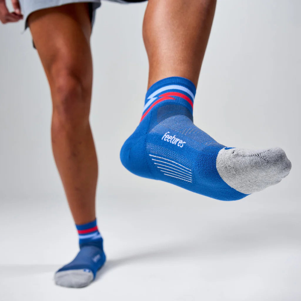 Feetures Elite Light Cushion Quarter Socks