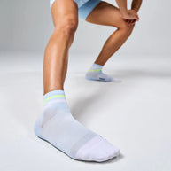 Feetures Elite Ultra Light Cushion Quarter Socks