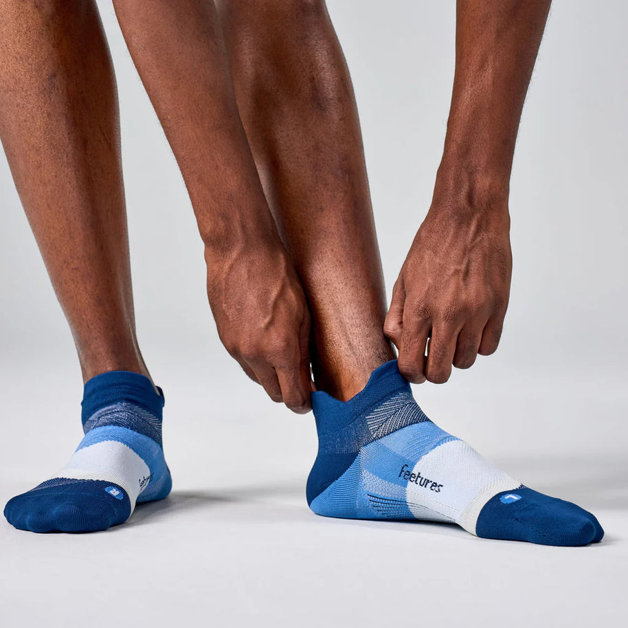 Feetures Elite Ultra Light Cushion No Show Tab Socks