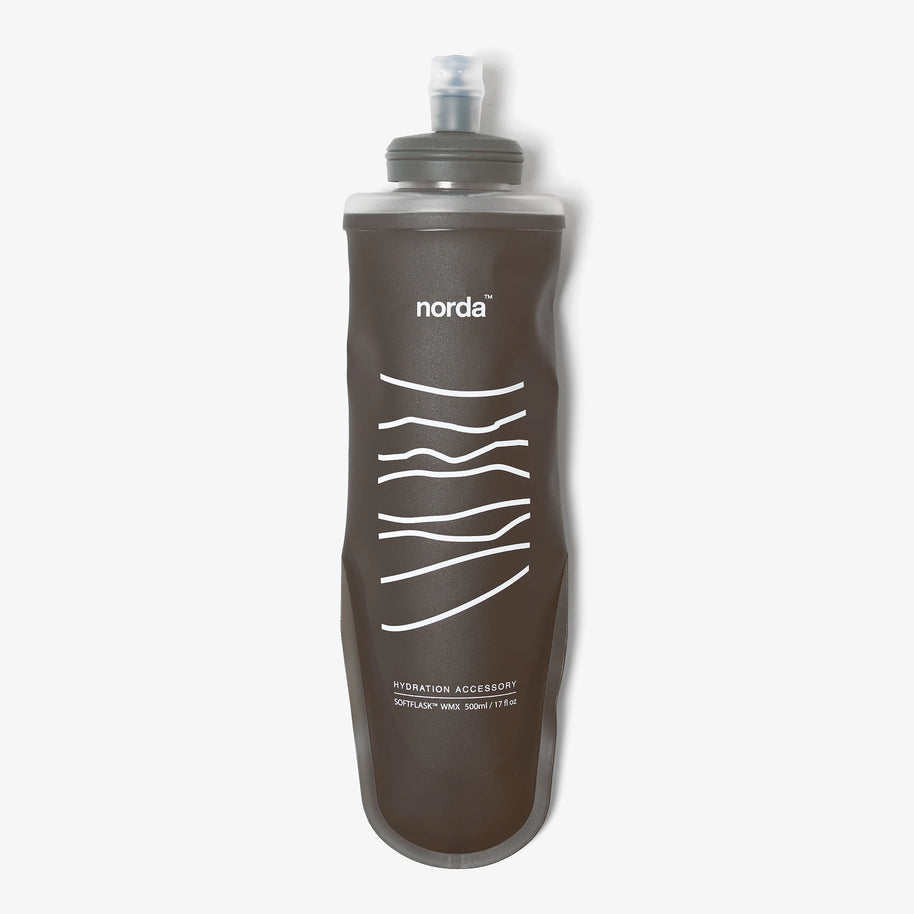 SoftFlask WMX by Norda in black, 500ml hydration accessory with tapered bottom for wide vest pockets, ideal for running and outdoor use in Canada