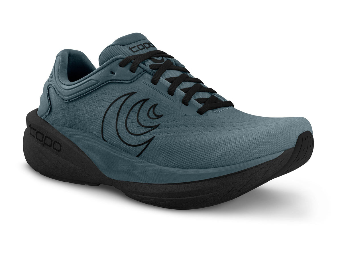 Topo Phantom 4 men's road running shoe in Stone/Black, front three-quarter view