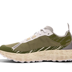 001 Glitch - Women by Norda in olive green and beige with seamless Bio-Dyneema upper and Vibram sole, lightweight for trail running