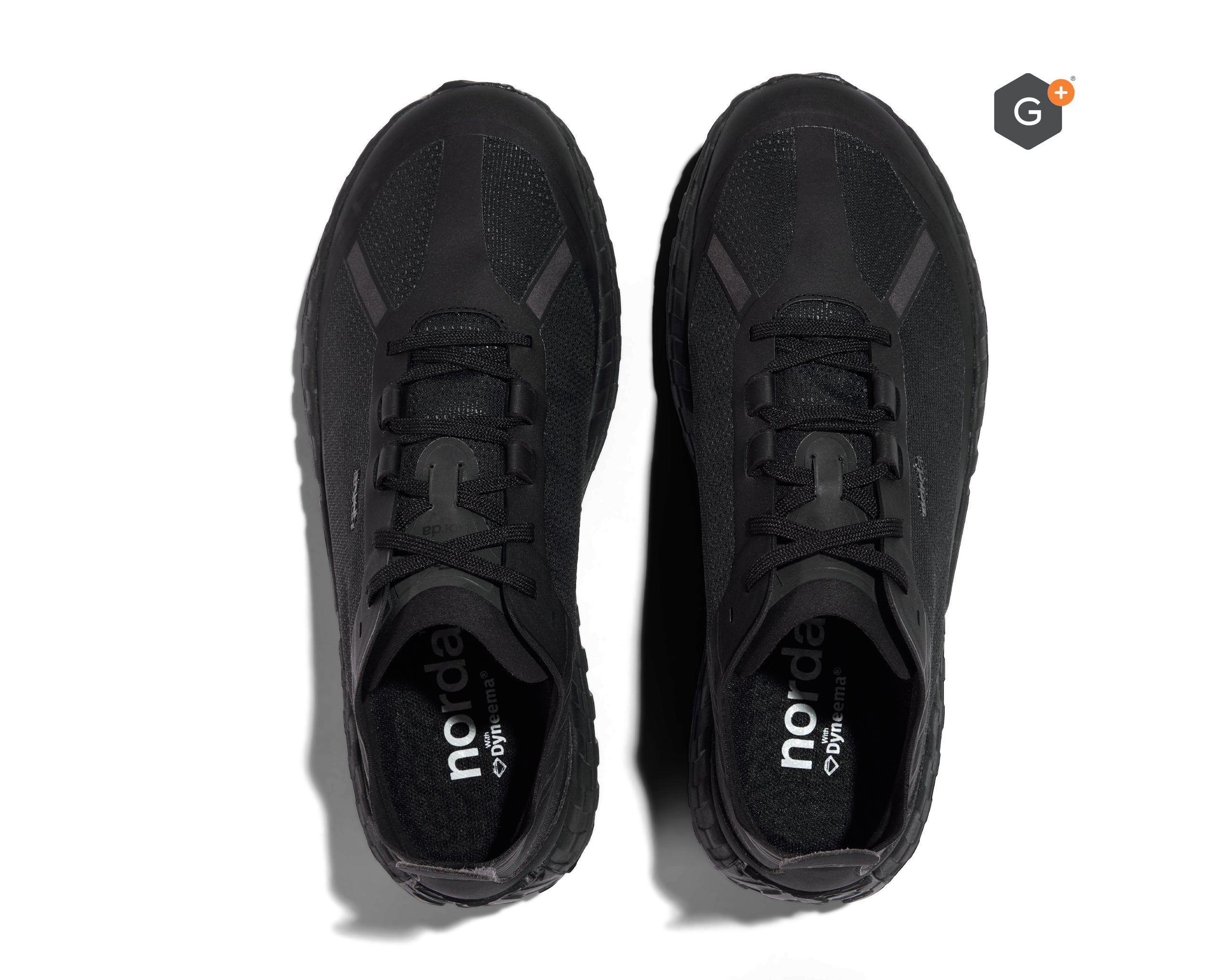 001 G+ Graphene - Women by Norda in stealth black with bio-based Dyneema upper and G+ Graphene membrane for winter trail running