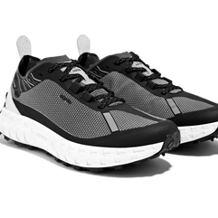 001 Core - Women by Norda in black and white with Bio-Dyneema upper and Vibram sole, lightweight trail running shoe for outdoor use