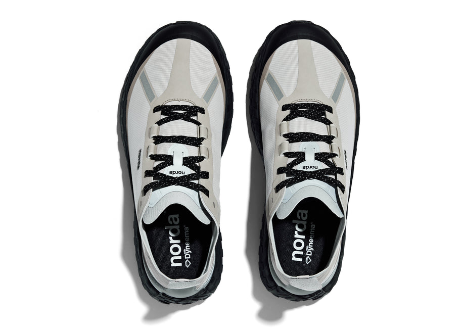 001 Core - Women by Norda in white and black with Bio-Dyneema upper and Vibram soleplate for lightweight trail running in Canada