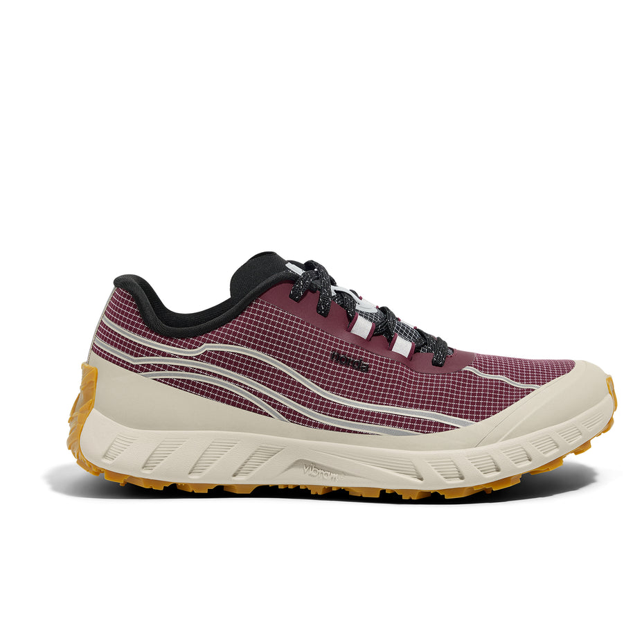002 - Amaranth - Men by Norda in burgundy and beige, responsive trail running shoe with bio-based Dyneema® for technical terrain and ground feel