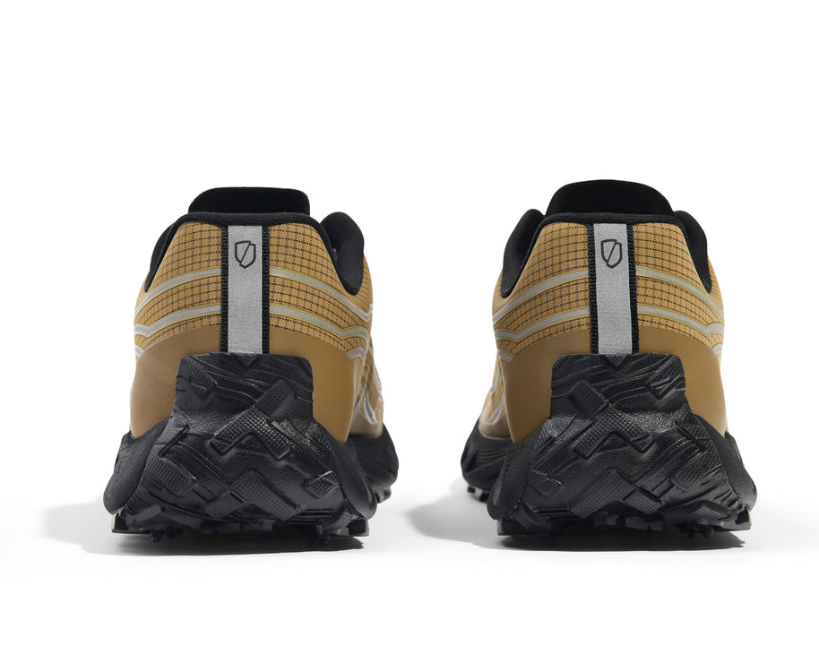 002 Oak - Women by Norda in tan and black, bio-based Dyneema® trail running shoe with responsive sole for technical terrain and ground feel