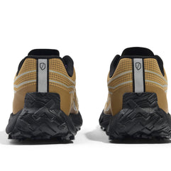 002 Oak - Women by Norda in tan and black, bio-based Dyneema® trail running shoe with responsive sole for technical terrain and ground feel