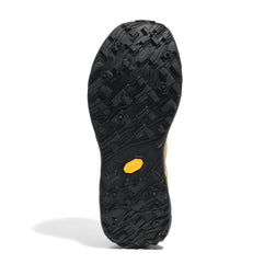 002 Oak - Women by Norda in black and tan with bio-based Dyneema® sole, responsive trail running shoe for technical terrain and ground feel