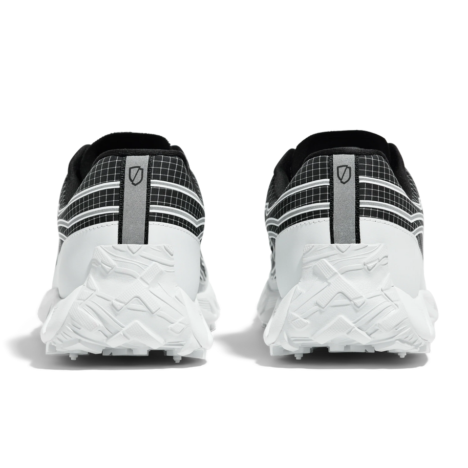002 Core - Women by Norda in black and white with bio-based Dyneema®, low stack height, responsive trail running shoe for technical terrain