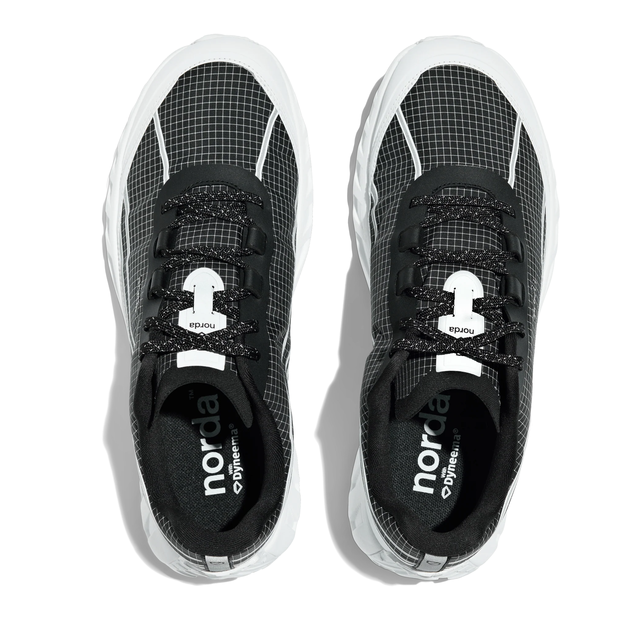 002 Core - Men by Norda in black and white with Dyneema® upper, low stack height for ground feel, responsive trail running shoe for technical terrain