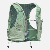 Pinnacle Pro 12L - Men by Nathan in light green with slider sternum cords and Quick-Fit™ system for comfortable running fit