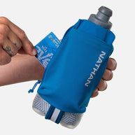 Speed Draw 2 18oz Insulted Flask by Nathan in blue with insulated flask and zippered mesh pocket for running and outdoor hydration