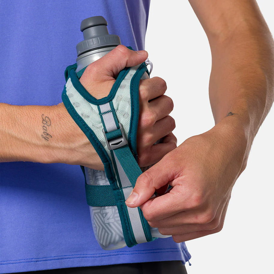 Speed Draw 2 18oz Insulted Flask by Nathan in grey and teal, insulated handheld flask with easier grip and power mesh pocket for running use