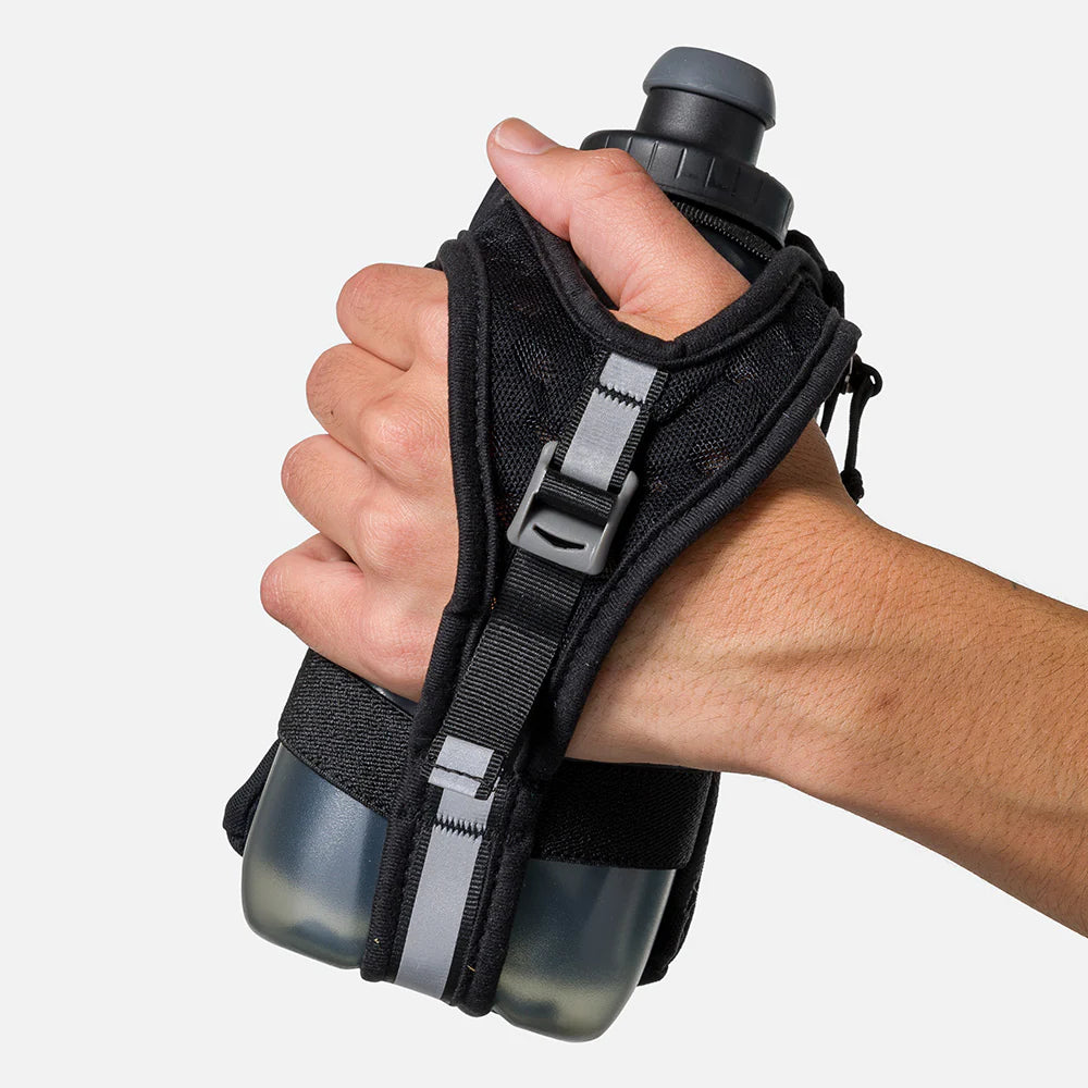 Speed Draw 2 Flask 18oz by Nathan in black with ergonomic no-slip grip, mesh pocket for smartphones, ideal for running and outdoor use