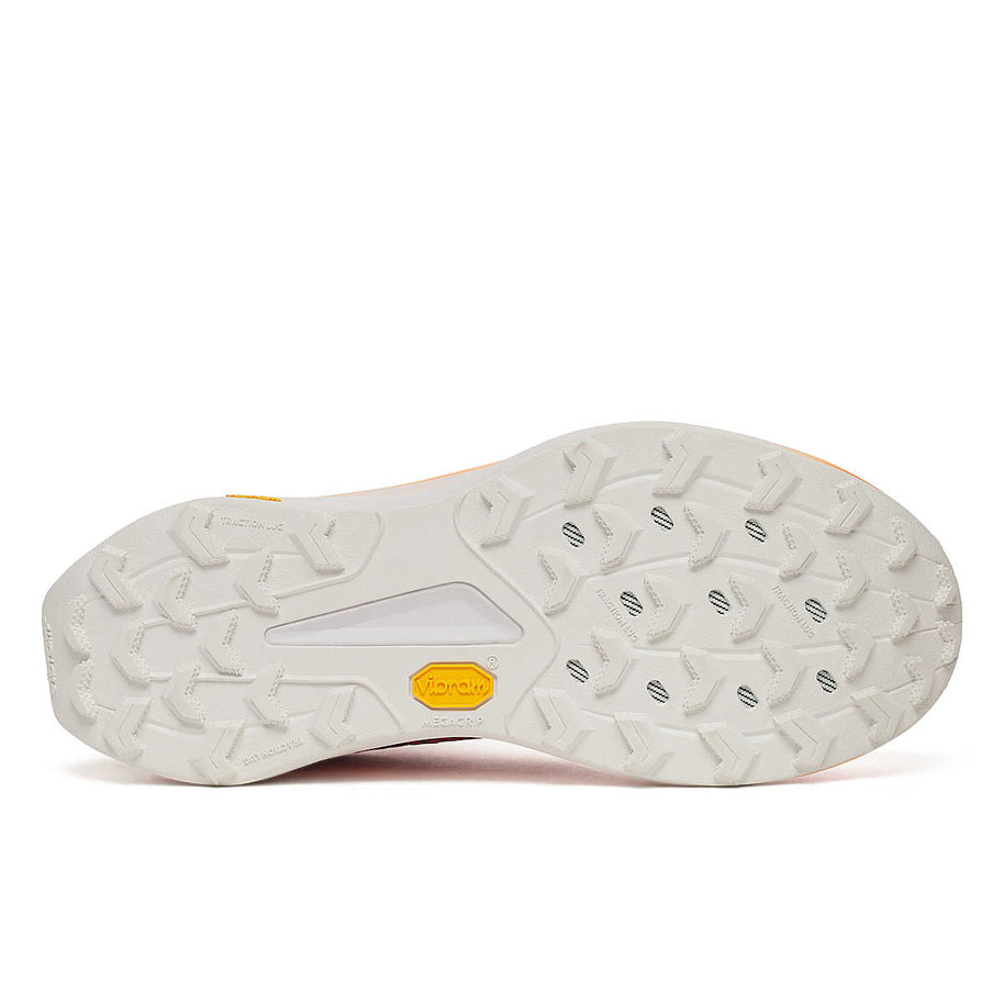 Peregrine 16 - Men by Saucony in white outsole with Vibram Megagrip traction for rugged trail running and outdoor grip