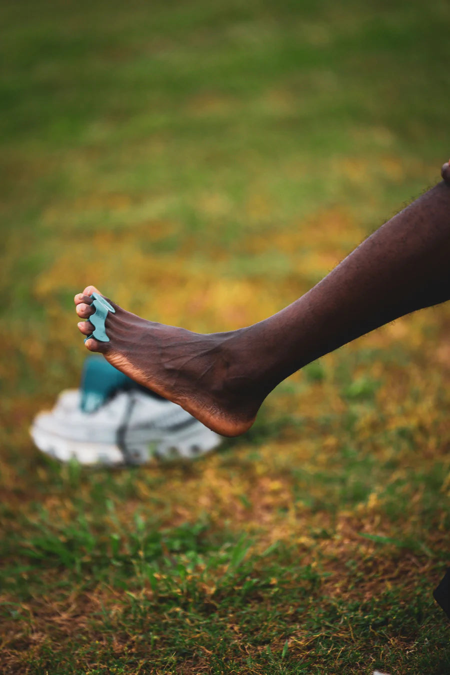 Correct Toes Sport in light blue by Correct Toes, toe spacers designed to improve natural toe alignment and strengthen foot muscles