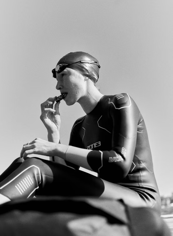 Solid 160 by Maurten in dark colors, nutrition bar designed for running and athletic fuel during daily training transitions