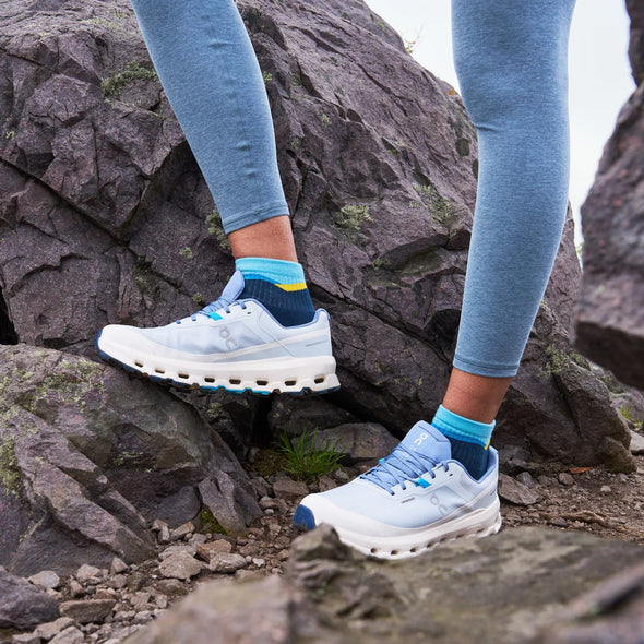 Feetures Trail Max Cushion Quarter Socks