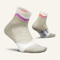 Feetures Trail Max Cushion Quarter Socks
