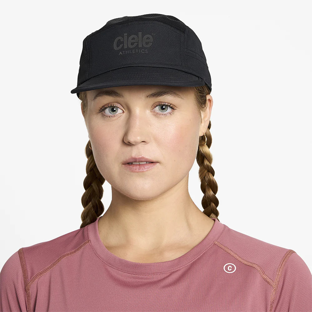 GOCap - Classic - Athletics by Ciele in black with reflective logo, lightweight running cap ideal for outdoor athletics and running in Canada