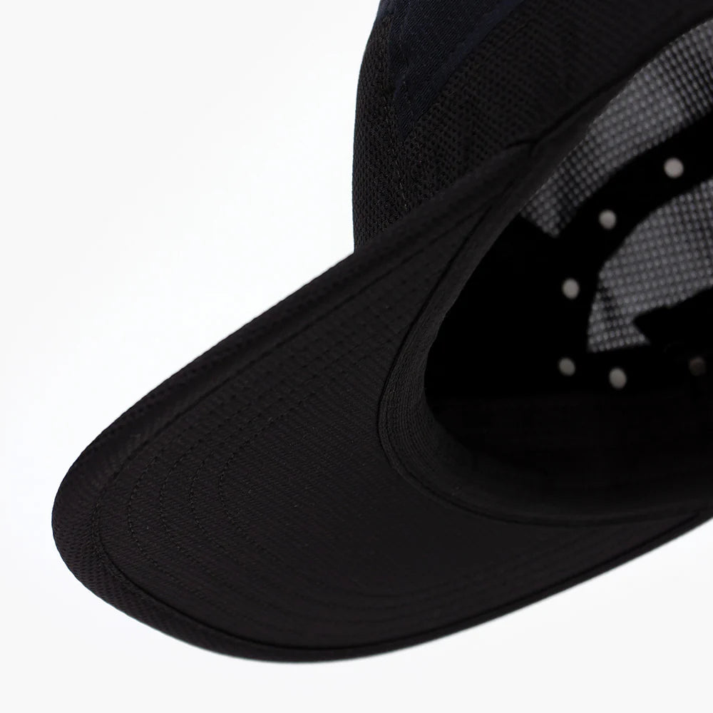 GOCap - Classic - Athletics by Ciele in black with reflective logo, classic running cap with upgraded fabrics for athletic use in Canada