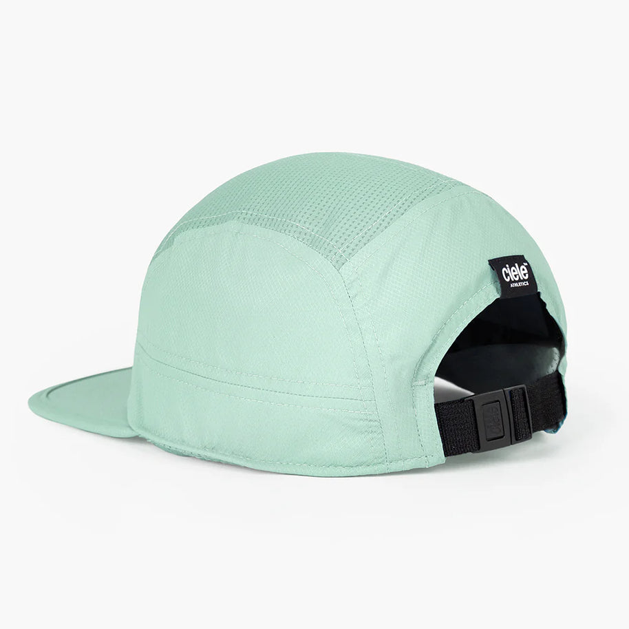 GOCap - Classic - Athletics by Ciele in light green with reflective logo, breathable fabric, adjustable strap, ideal for running and outdoor use