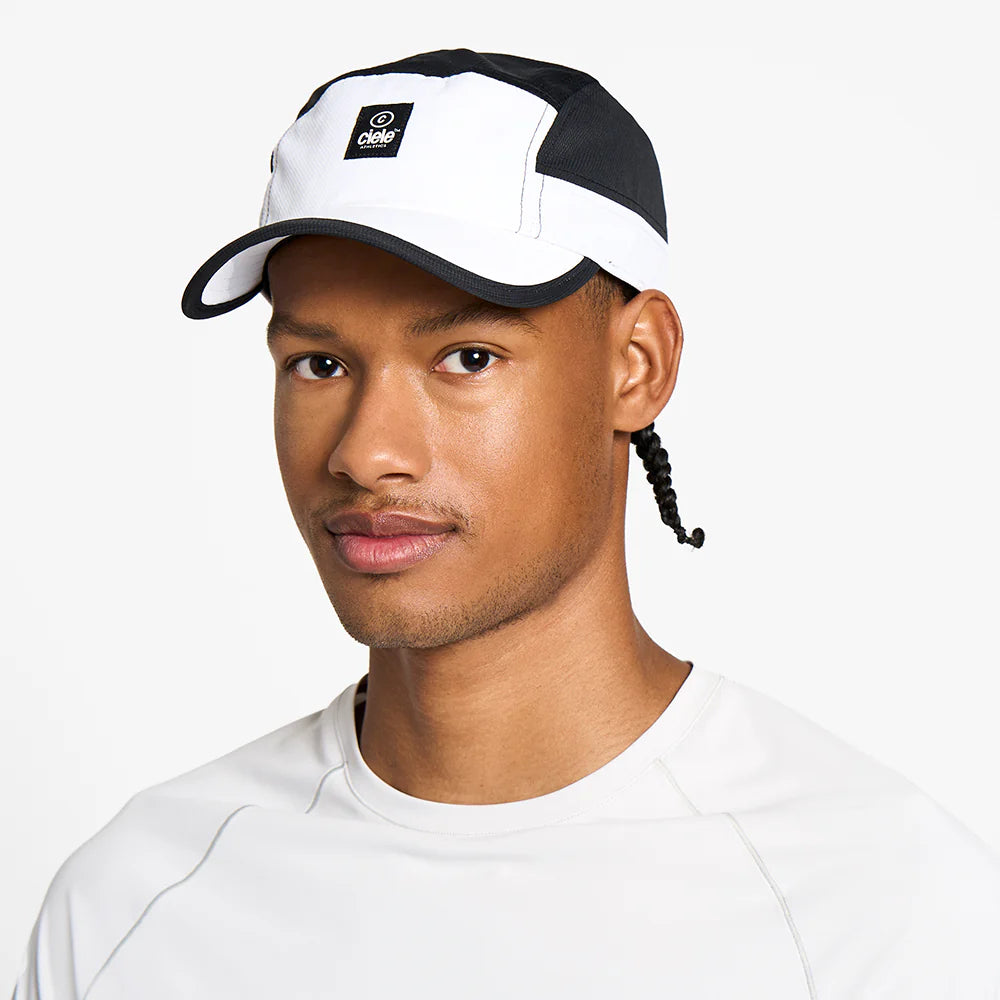 GOCapSC - Classic - CPlusBox by Ciele in white and black with SOFTcurve pre curved brim and COOLmat for running and outdoor use